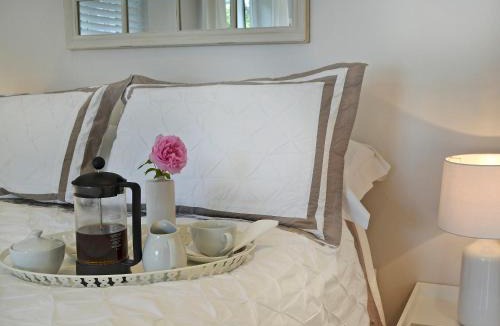 Cuckfield House | Petit Knowle