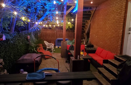 Granby Apartment | Petit loft avec immense jacuzzi et terrasse exotique