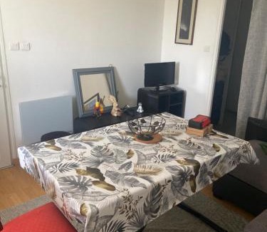 Lussan Apartment | Petit logement confortable dans le Gers