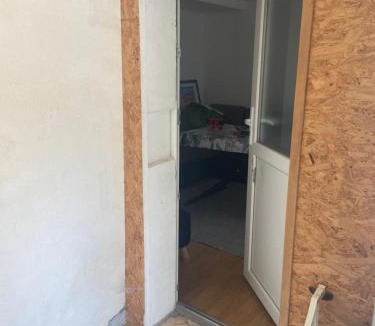 Lussan Apartment | Petit logement confortable dans le Gers