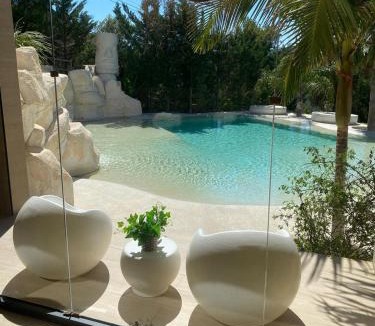 Torrelles de Llobregat Hotel | Petit Mirador