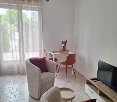 Chateaubriant Apartment | Petit Nuage, Wi-Fi , LINGE