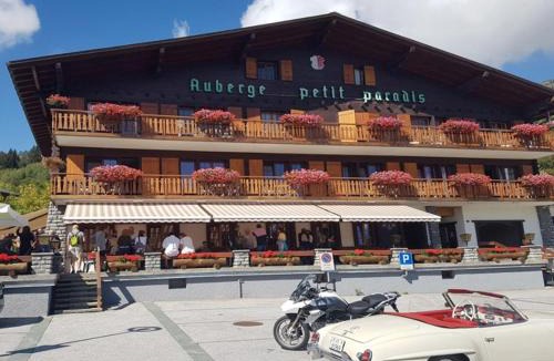 Bluche Hotel | Petit Paradis