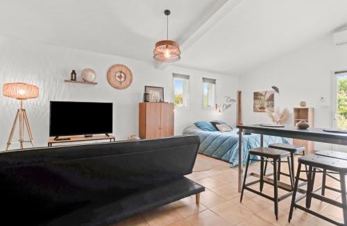 Besse-sur-Issole House | Petit Paradis