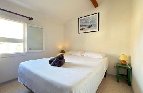 Vendres House | Petit pavillon 4 personnes dans résidence avec piscine