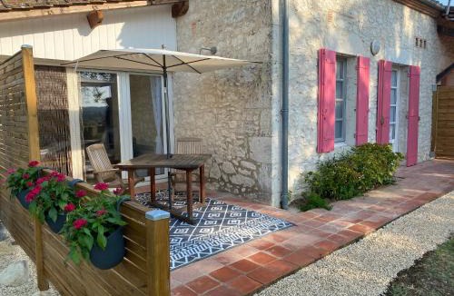 Eymet Apartment | Petit Rousset Gite Noyer