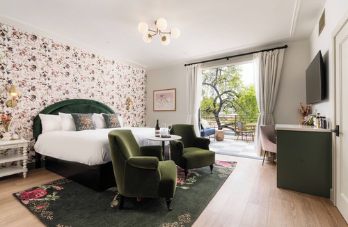 San Luis Obispo Hotel | Petit Soleil