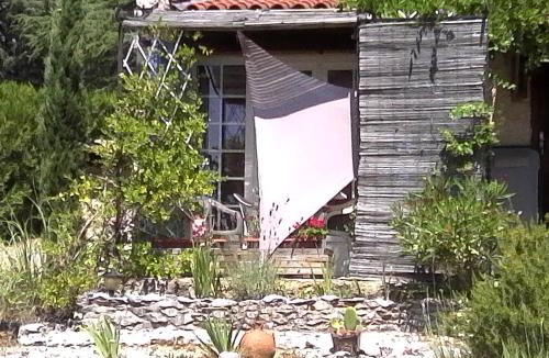 Saint-Etienne-les-Orgues House | Petit studio atypique et cosy en Provence