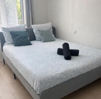 Bussy-Saint-Georges Apartment | Petit Studio Cosy Proche Disneyland Paris