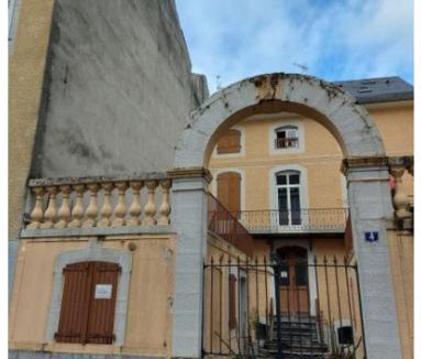 Bagneres-de-Bigorre Apartment | Petit studio, plein centre ville, grande terrasse