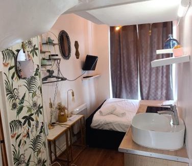 Arts-et-Metiers Apartment | Petit studio Parisien - Quartier arais