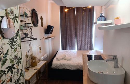 Arts-et-Metiers Apartment | Petit studio Parisien - Quartier arais