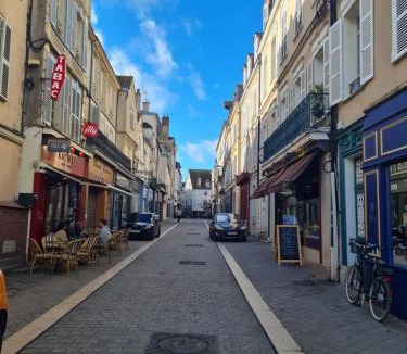 Chartres Apartment | Petit Studio quartier Cathédrale