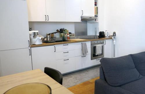 Porte-Saint-Martin Apartment | Petit Vinaigriers République CityCosy