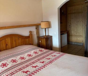 Chesieres Bed & Breakfast | Petite chambre à la montagne