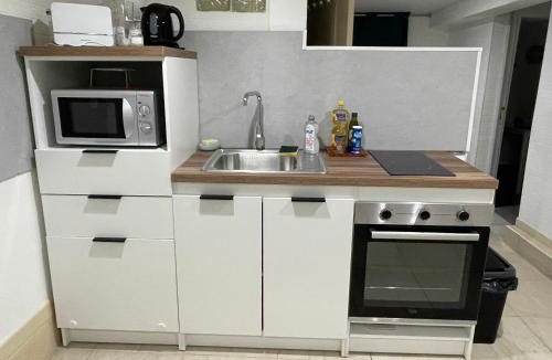 Belle-Beille House | Petite Chambre avec SdB partagée