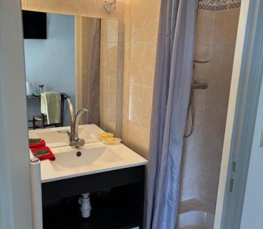 Gevrey-Chambertin Apartment | Petite chambre indépendante, parking