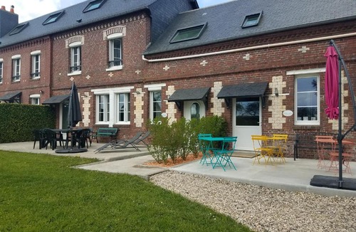 Louvetot Bed & Breakfast | Petite chambre le marteau