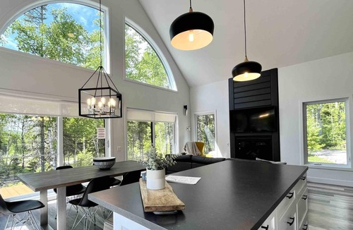 Baie-St-Paul Ski Chalet | Petite Charlevoix 2: Summer Hot Tub, Sauna & Views