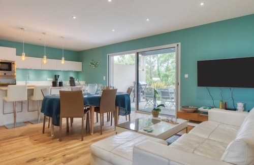 Grayan-Et-L'Hopital House | Petite Dépée by Interhome