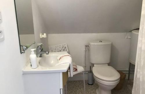 Saint-Armel House | Petite dépendance comme la cabine d’un bateau.