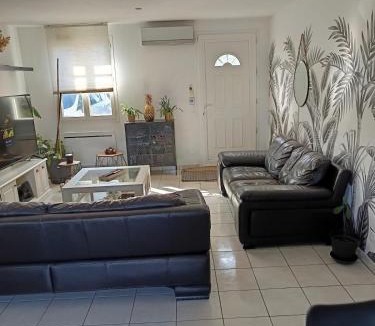 Beaugency House | Petite Escale