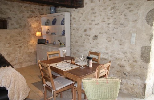 Pouligny-Notre-Dame House | Petite Ferme Embir