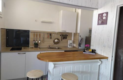 Sens Apartment | Petite halte Appt 103