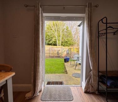 St Margaret's at Cliffe House | Petite Jessamine