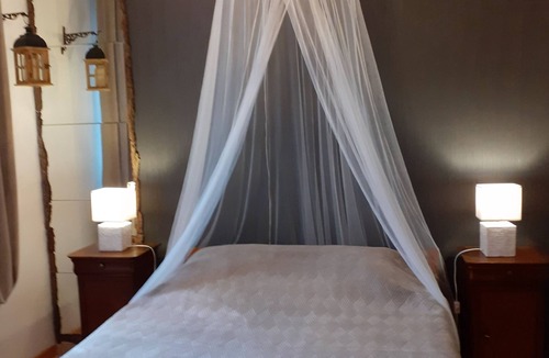Saint-Aquilin-de-Pacy House | Petite Maison Cocooning et Romantique