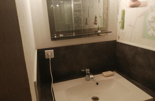 Saint-Antonin-de-Lacalm House | petite maison de village loustalou