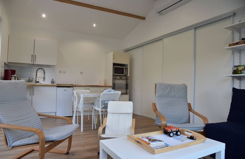 Pornic House | Petite Maison à 250m du Bord de Mer. Le Calme Assuré. Animaux Acceptés