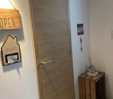 Chatel-de-Neuvre House | Petite maison à la campagne