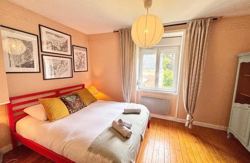 Sillery House | Petite maison à lorée du bois