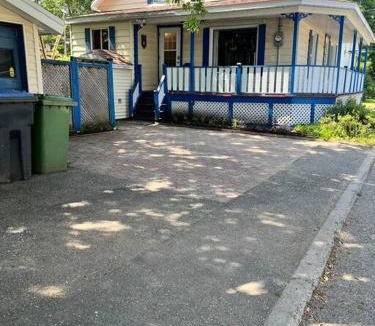 Saint-Redempteur House | Petite maison 2 bedrooms