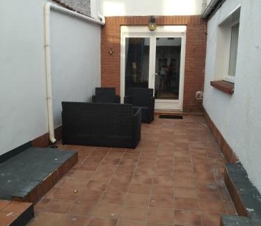 Calais House | Petite maison agréable