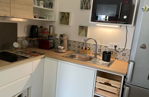 Saint-Loubes Apartment | Petite Maison Arboré et Calme