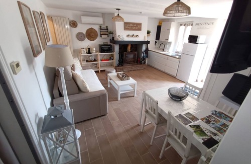 Aigurande House | Petite Maison Berrichonne