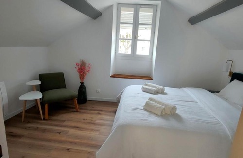 Nemours Apartment | Petite maison centre-ville