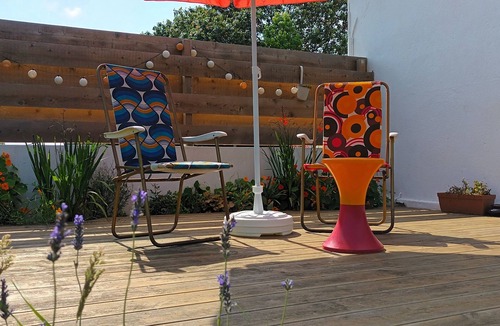 Saint-Urbaine House | Petite Maison Confortable et Bien Placée
