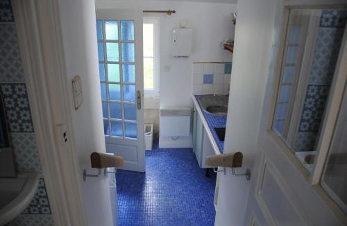 Brain-sur-Allonnes House | PETITE MAISON des ROSES - GITE 2 Personnes
