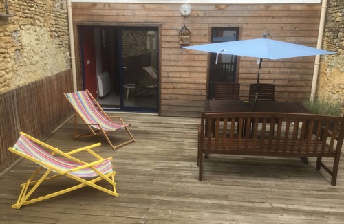 Ligny-le-Chatel House | Petite Maison Dans le Chablisien