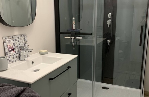 Iwuy House | Petite Maison D'iwuy