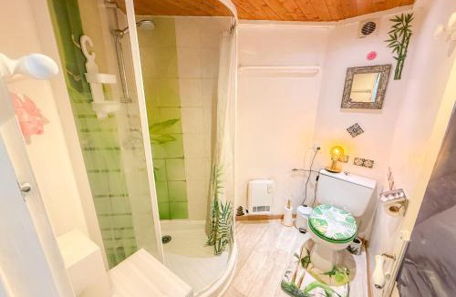 Rennes-les-Bains Apartment | Petite Maison de Resource avec Cuisine