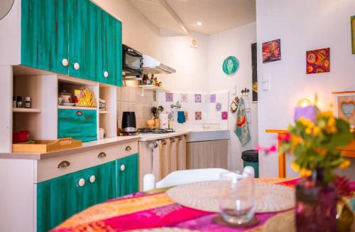Rennes-les-Bains Apartment | Petite Maison de Resource avec Cuisine