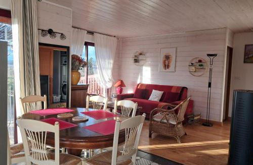 Rogues House | PETITE MAISON EN BOIS