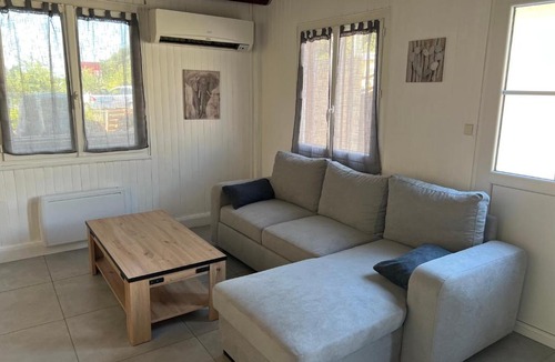 Piolenc Ski Chalet | Petite maison en bordure de N7