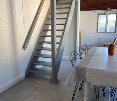 Piolenc Ski Chalet | Petite maison en bordure de N7