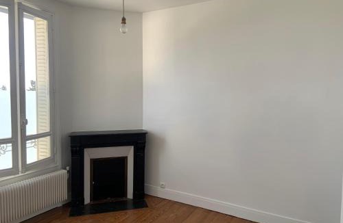 Chatenay-Malabry Apartment | Petite Maison