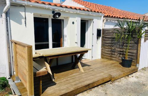 Les Conches House | Petite maison en bord de mer